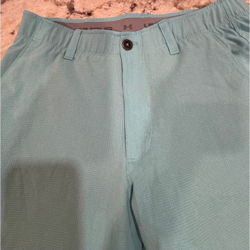 Under Armour Mens HeatGear Golf Shorts Aqua Teal Loose Fit Size 32 Textured - Picture 2 of 12
